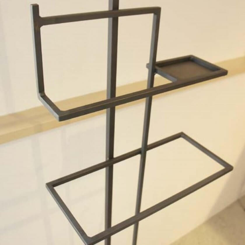 object stand